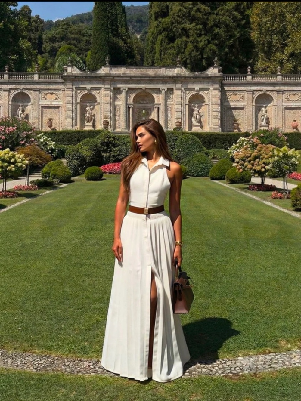 Super cute elegant brand new dress available in few sizes selling fast!!